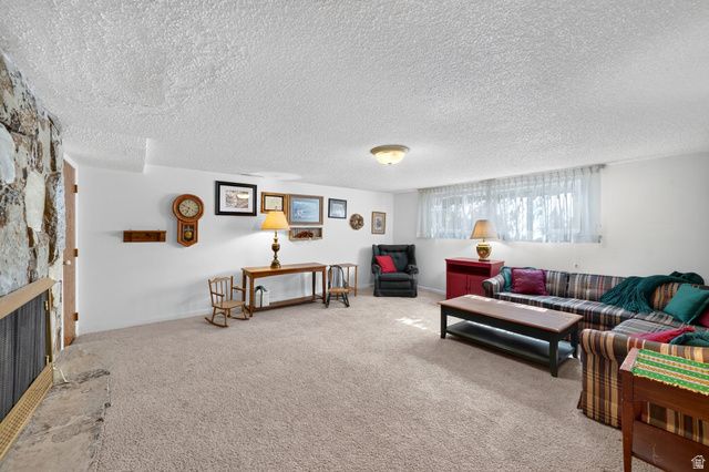 3298 CHEROKEE LN, Provo, UT 84604