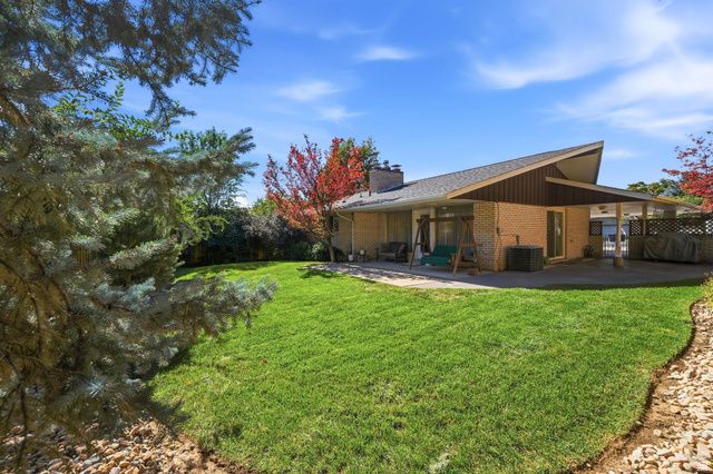 3298 CHEROKEE LN, Provo, UT 84604