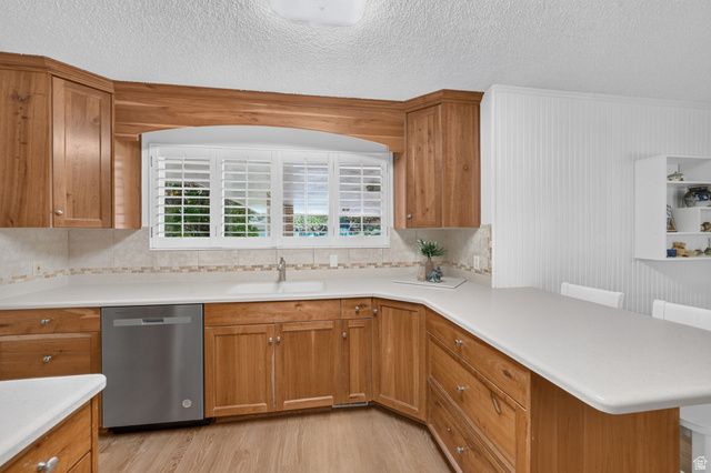 3298 CHEROKEE LN, Provo, UT 84604