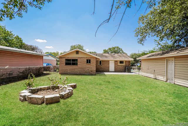 927 H, San Antonio, TX 78220