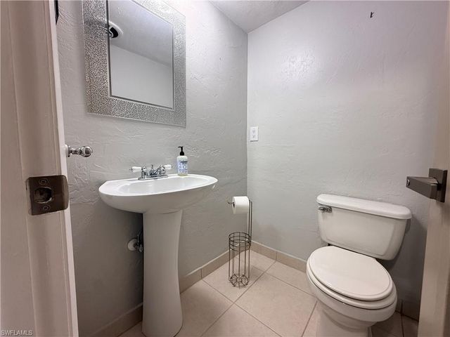 1608 SE 28th TER A28, Cape Coral, FL 33904