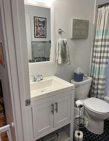 39 Montrose 2, Everett, MA 02149