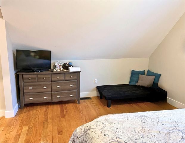 39 Montrose 2, Everett, MA 02149