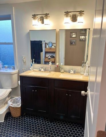 39 Montrose 2, Everett, MA 02149