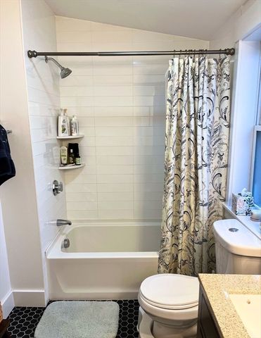 39 Montrose 2, Everett, MA 02149