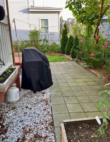 39 Montrose 2, Everett, MA 02149