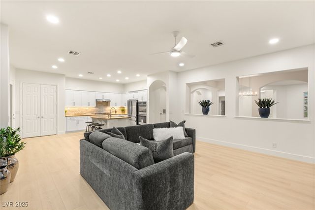 2838 Bassano Court, Henderson, NV 89052