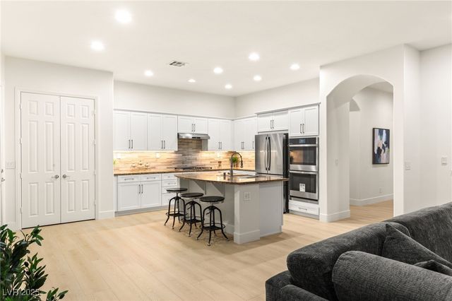 2838 Bassano Court, Henderson, NV 89052