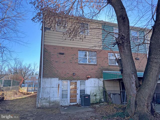 8029 LINDBERGH BLVD, Philadelphia, PA 19153