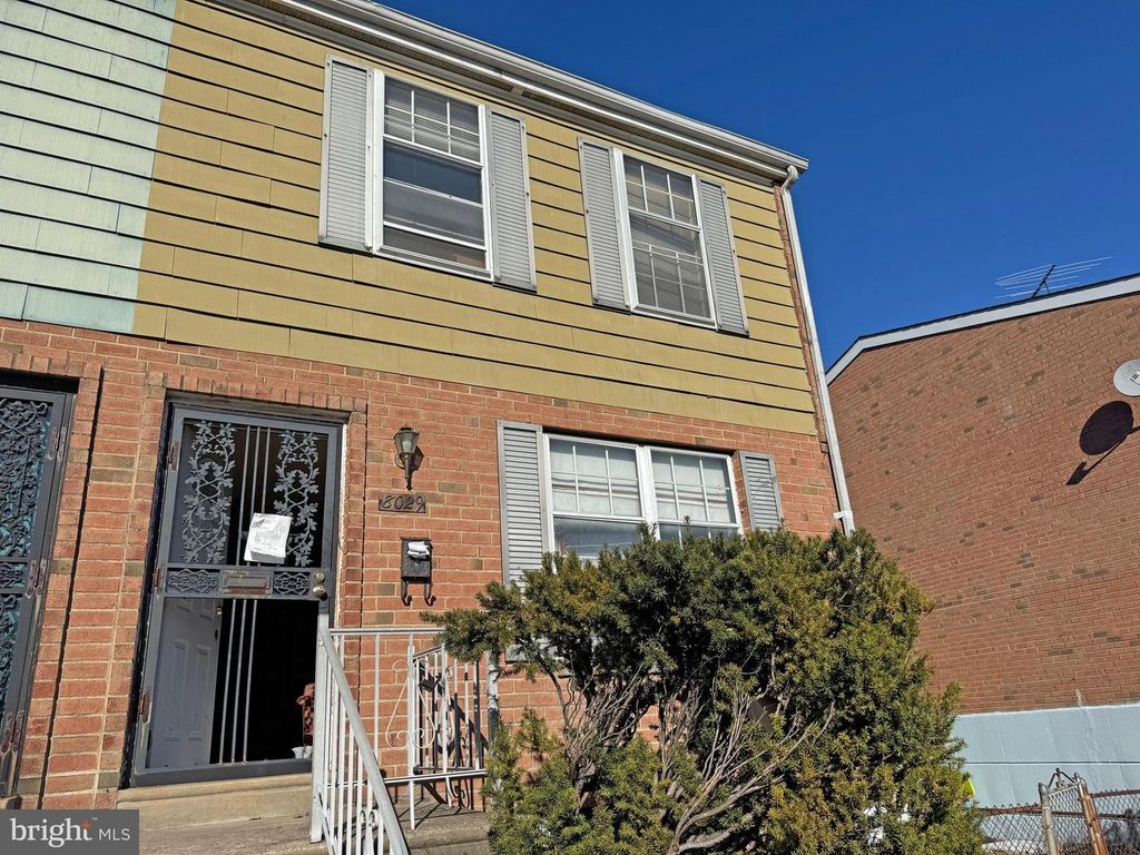 8029 LINDBERGH BLVD, Philadelphia, PA 19153