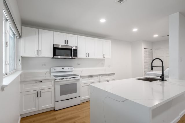 3025 Harvard Street N, Irving, TX 75062