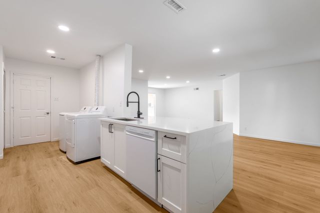 3025 Harvard Street N, Irving, TX 75062