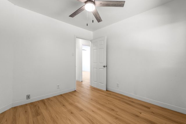 3025 Harvard Street N, Irving, TX 75062
