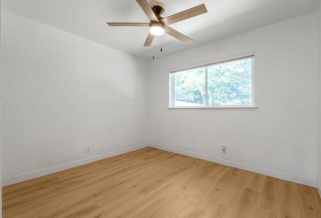 3025 Harvard Street N, Irving, TX 75062