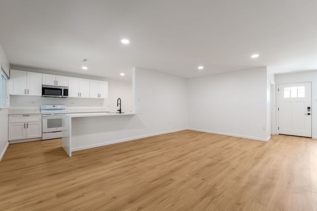 3025 Harvard Street N, Irving, TX 75062