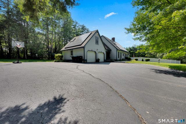 71 Rhode Island Line Road, Putnam, CT 06260