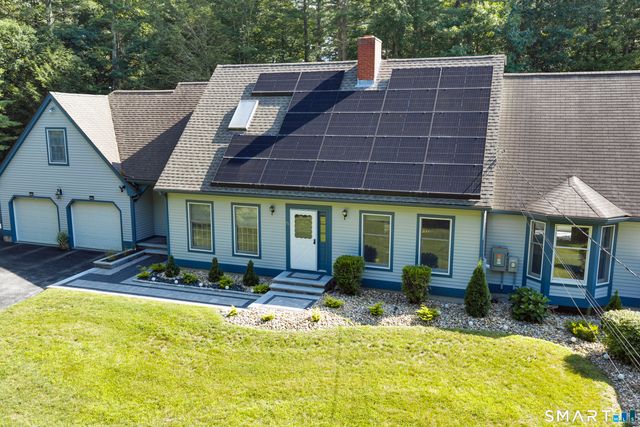 71 Rhode Island Line Road, Putnam, CT 06260