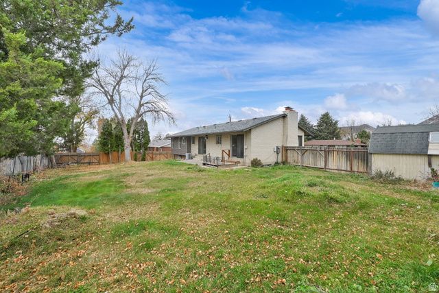 1663 NAVAJO DR, Ogden, UT 84403