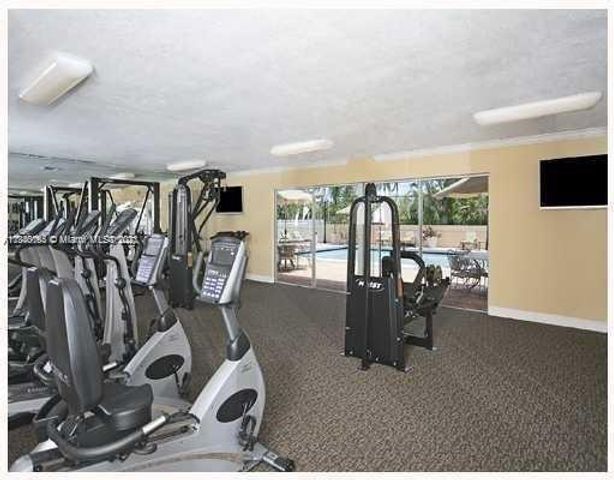 1805 Sans Souci Blvd 403, North Miami, FL 33181