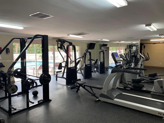 1805 Sans Souci Blvd 403, North Miami, FL 33181