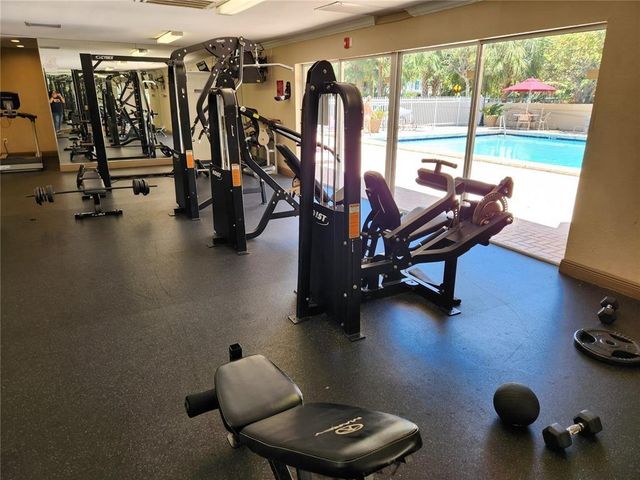 1805 Sans Souci Blvd 403, North Miami, FL 33181