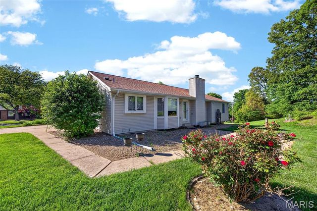 386 Westbrook Drive, O'fallon, MO 63366