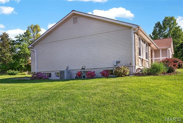 386 Westbrook Drive, O'fallon, MO 63366
