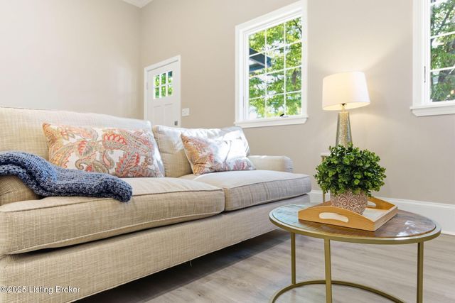 1419 Debarr St, Louisville, KY 40204