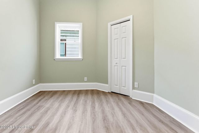 1419 Debarr St, Louisville, KY 40204