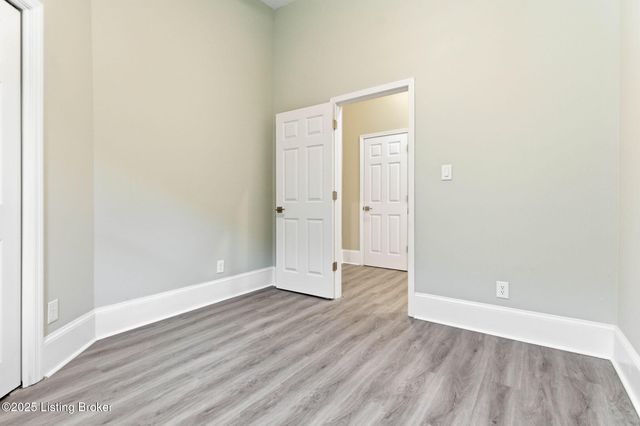 1419 Debarr St, Louisville, KY 40204