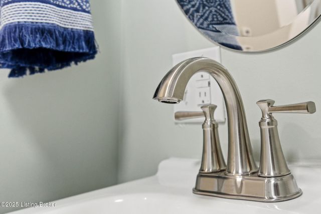 1419 Debarr St, Louisville, KY 40204