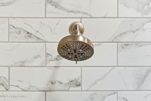 1419 Debarr St, Louisville, KY 40204