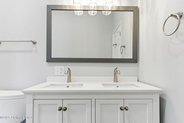 1419 Debarr St, Louisville, KY 40204