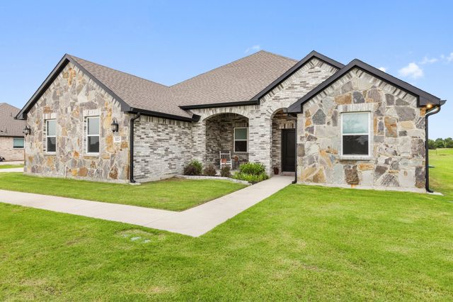 123 Cedar Elm Lane, Nevada, TX 75173