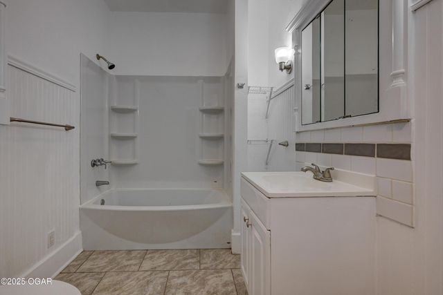 535 N Byers Avenue, Joplin, MO 64801