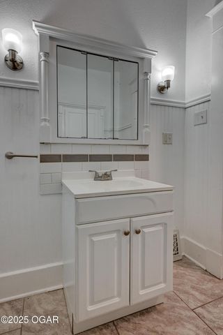 535 N Byers Avenue, Joplin, MO 64801