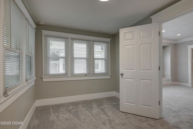 535 N Byers Avenue, Joplin, MO 64801