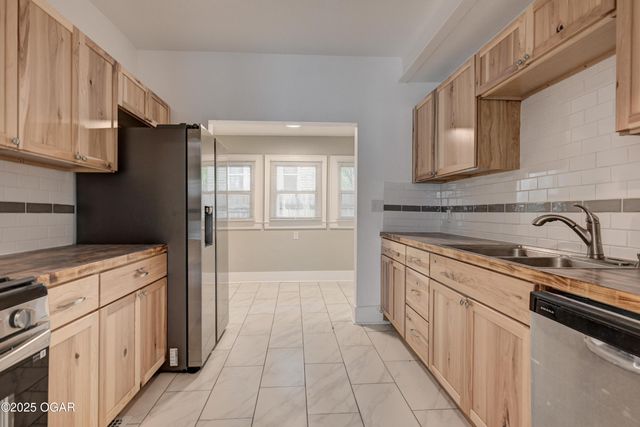 535 N Byers Avenue, Joplin, MO 64801