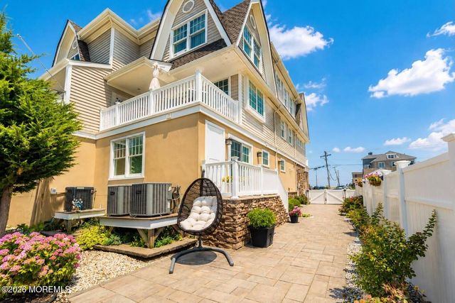 1246 Ocean Avenue B, Sea Bright, NJ 07760