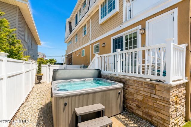 1246 Ocean Avenue B, Sea Bright, NJ 07760