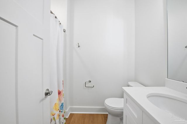 2721 Bay St, Gulf Breeze, FL 32563