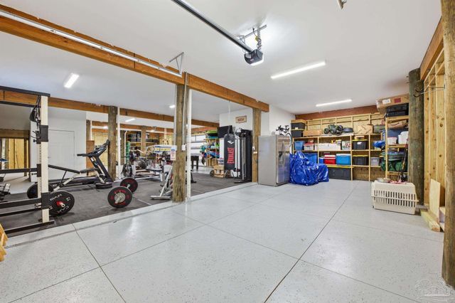 2721 Bay St, Gulf Breeze, FL 32563