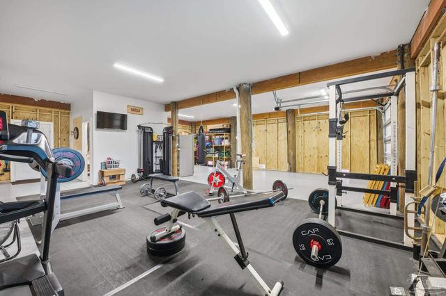 2721 Bay St, Gulf Breeze, FL 32563