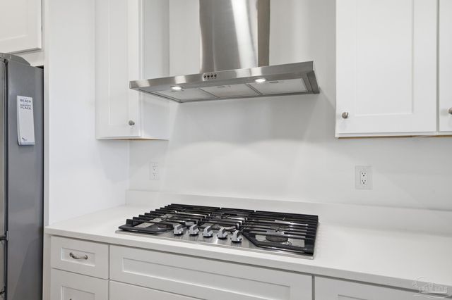 2721 Bay St, Gulf Breeze, FL 32563