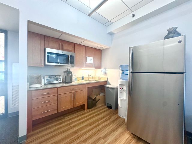 133 Park St 1203, Brookline, MA 02446