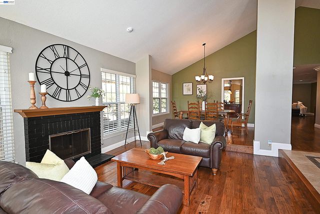 8133 Via Zapata, Dublin, CA 94568