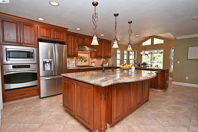 8133 Via Zapata, Dublin, CA 94568