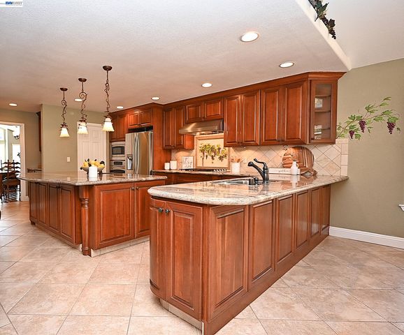 8133 Via Zapata, Dublin, CA 94568