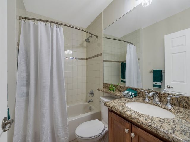 1975 Grey Falcon Circle SW, Vero Beach, FL 32962