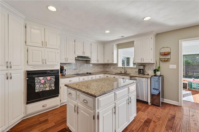 943 Camino Real S, Virginia Beach, VA 23456